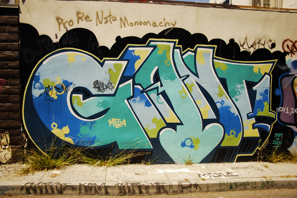 Mike-Giant-graffiti-tattoo-illustration-street-art-urbain-wall-2009_2-web