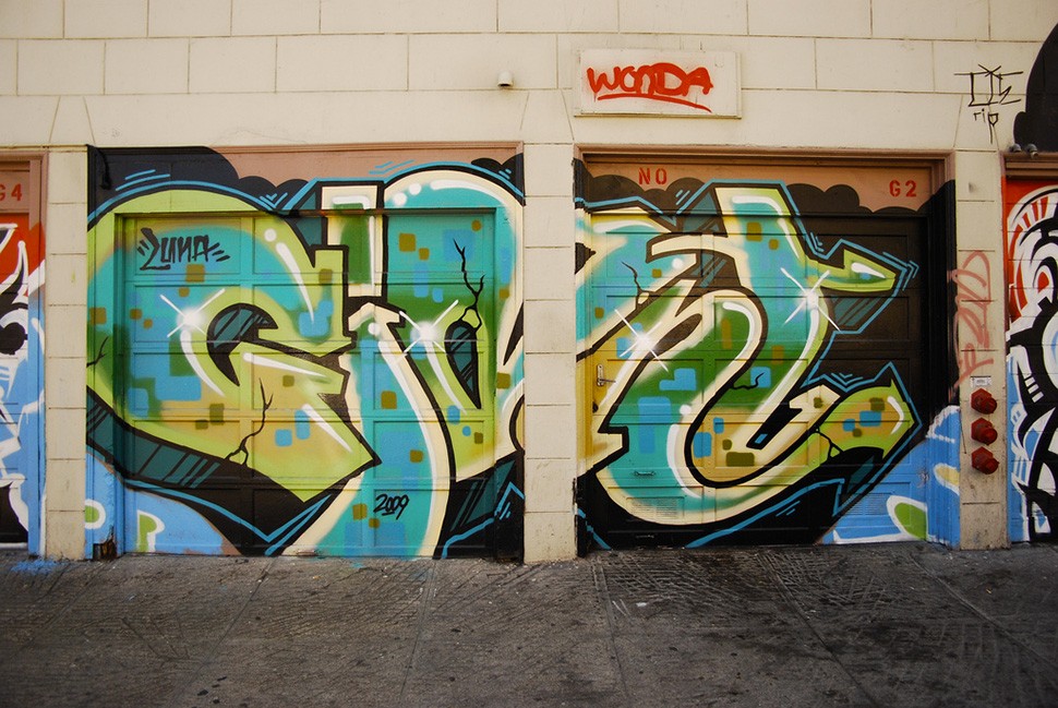 Mike-Giant-graffiti-tattoo-illustration-street-art-urbain-wall-painting-2009-web