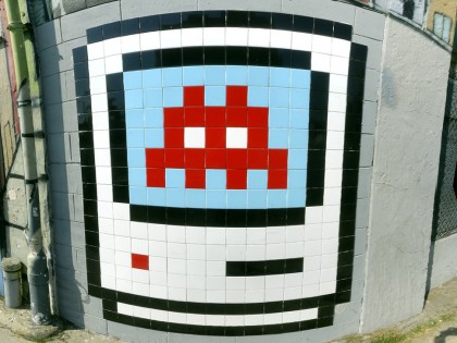 Invader – Mac Icon on Beverly 2006