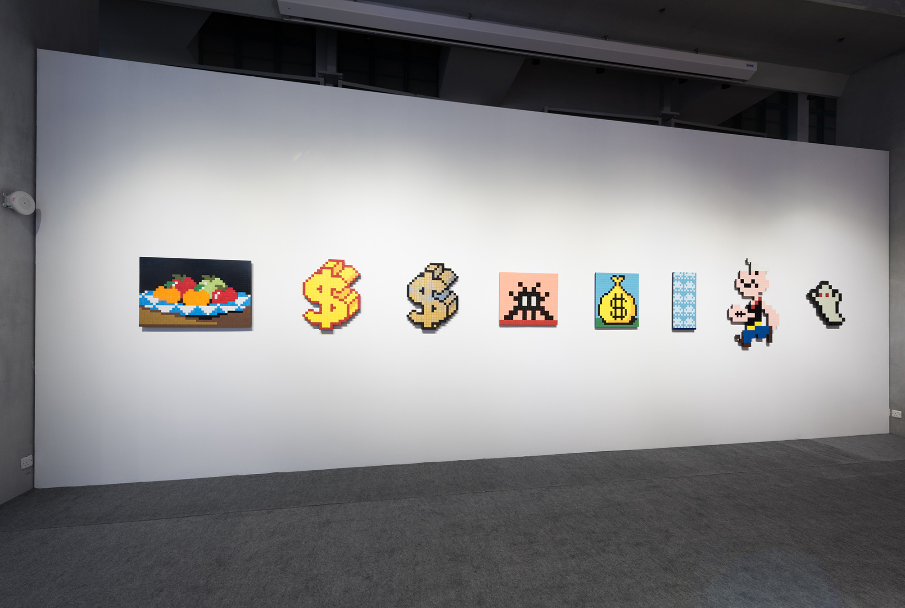 invader-wipe-out-an-explosition-of-invader-in-hong-kong-hoca-foundation-PMQ-alias-street-art-blog-stickers_guide_carte_invasion_livre-17