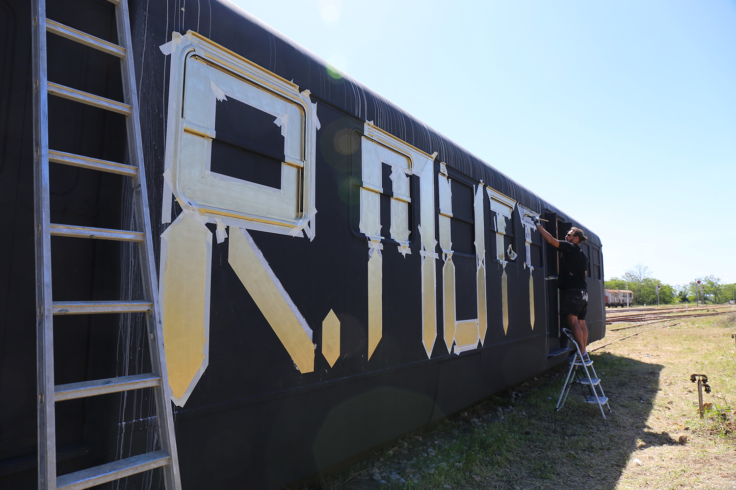 Lek-&-Sowat--Villa-Medici-Capo-d'Arte-Train-graffiti-Italia-Gagliano-del-Capo-10