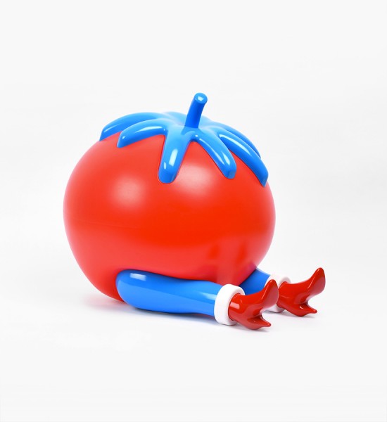 Entitled "Give up", this tomato lamp by Parra (Piet Janssen) is an edition of 500. Made in 2017, it is a rechargeable battery and a fonction to have 3 brightness intensities. Format : 11,2 x 11 x 14,3 inches (28,5 x 28 x 36,5 cm). Delivered with the original package and his charger 220 V. The artist hasn't published a certificate of authenticity for this artwork.