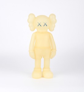 KAWS-COMPANION-FIVE-YEARS-LATER-BLUE-GLOW-IN-THE-DARK-Medicom-Toy-2004