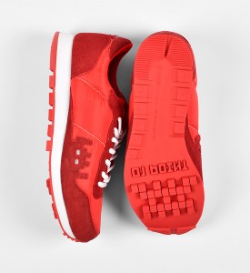 invader-franck-slama-01-point-sneakers-red-invasion-box-2007-edition-1500-3 invader-franck-slama-01-point-sneakers-red-invasion-box-2007-edition-1500-3