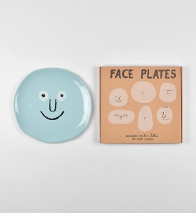 jean-jullien-face-plates-case-studyo-porcelain-art-artwork-blue jean-jullien-face-plates-case-studyo-porcelain-art-artwork-blue