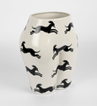 Parra-vaso-di-culo-CASE-STUDYO-porcelain-vase-chopped-female-figure-4